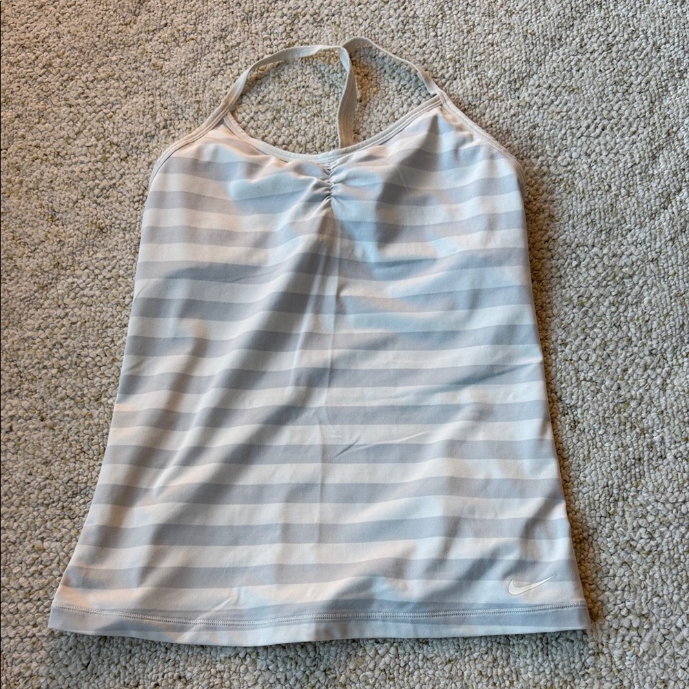 Women’s Nike Dri fit tank sz M